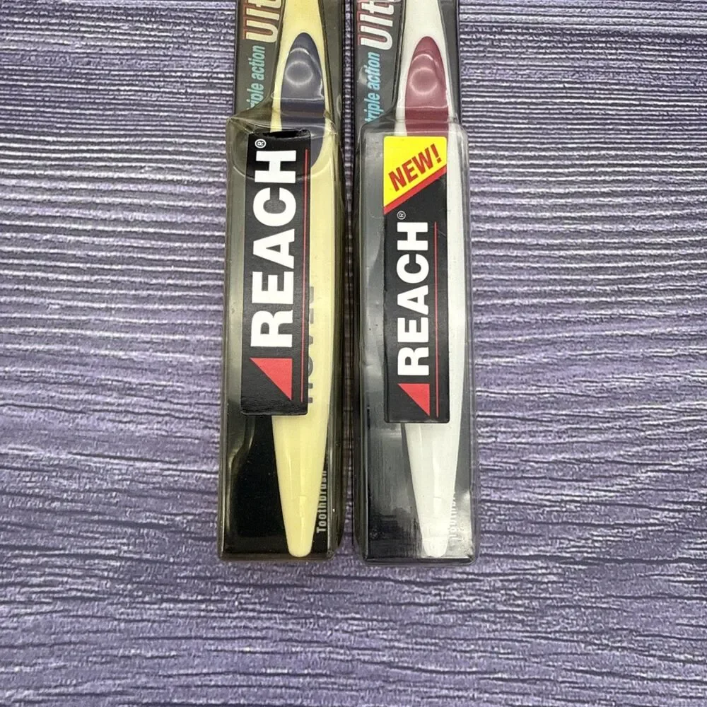 2 Vtg 2001 Reach UltraClean Triple Action MEDIUM 44 Full Head Toothbrush (44)